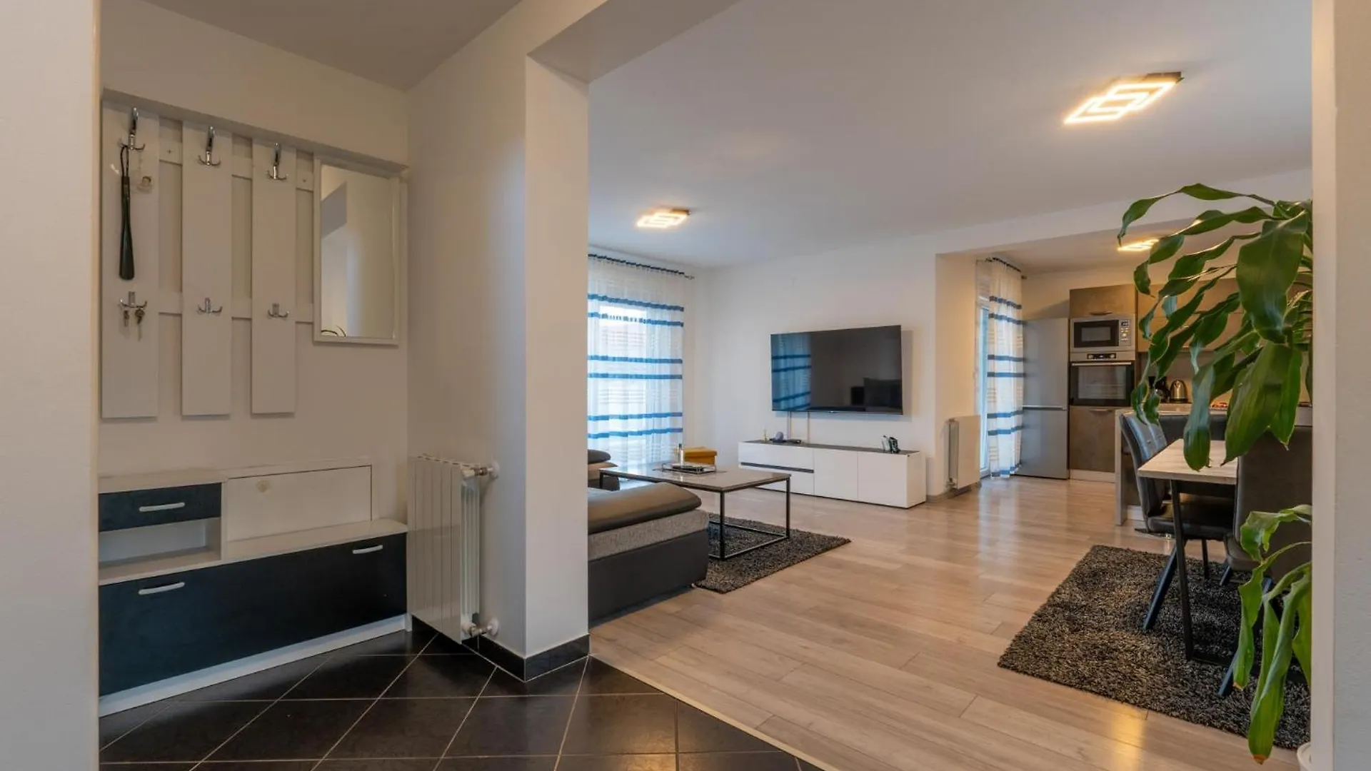 House Adeo With Private Pool, Pula Villa Hırvatistan
