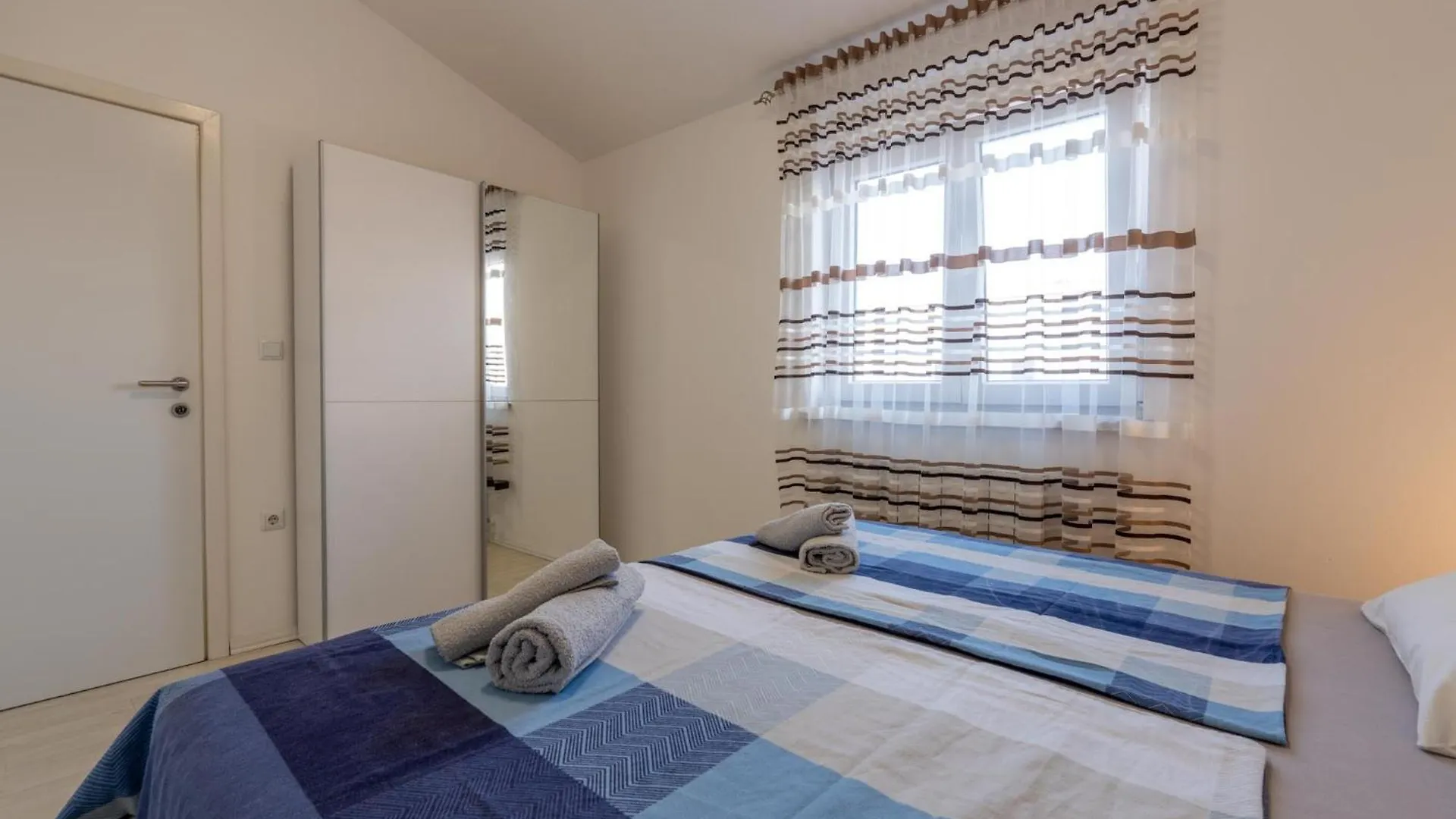 House Adeo With Private Pool, Pula Villa