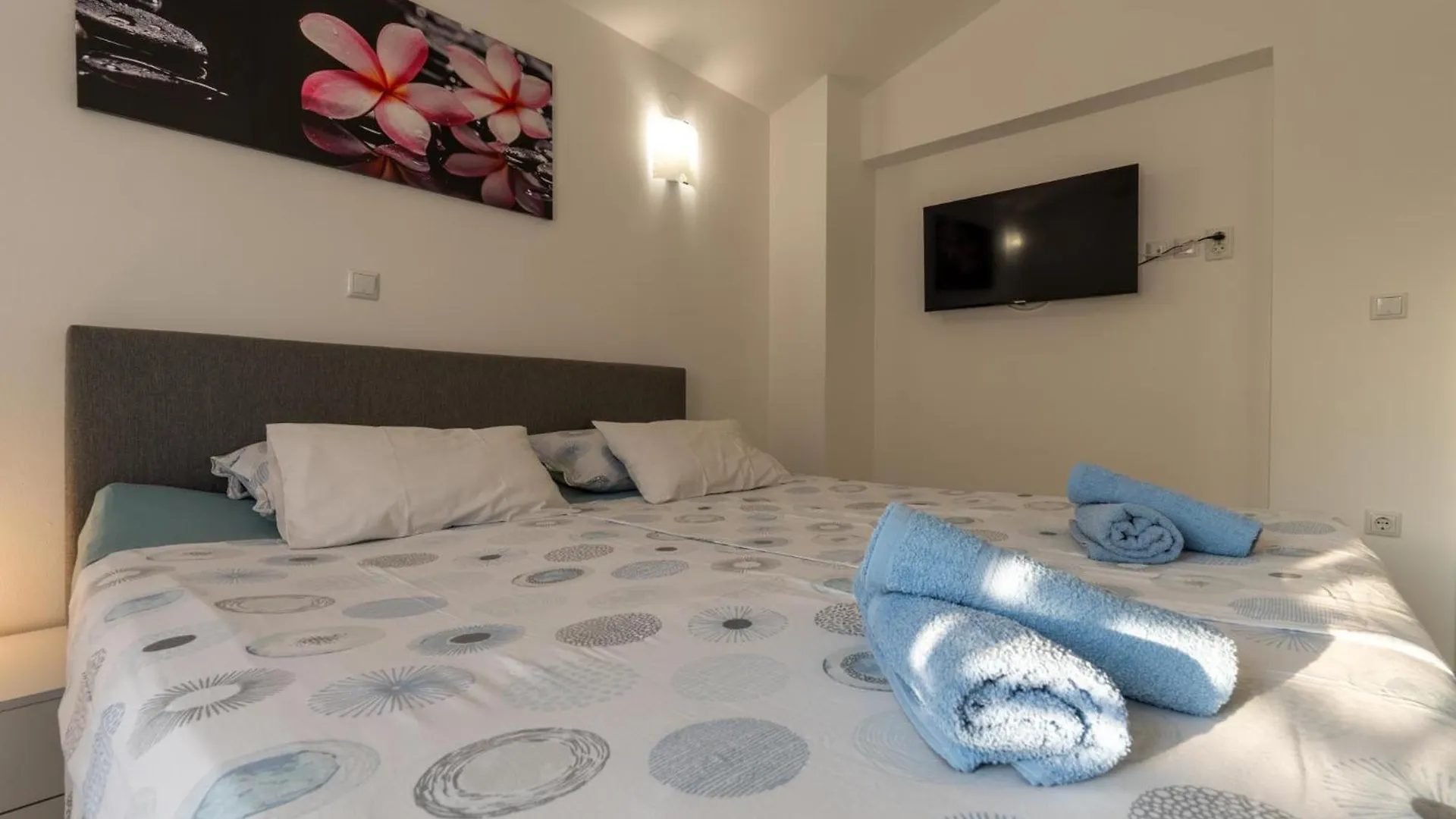 House Adeo With Private Pool, Pula Villa