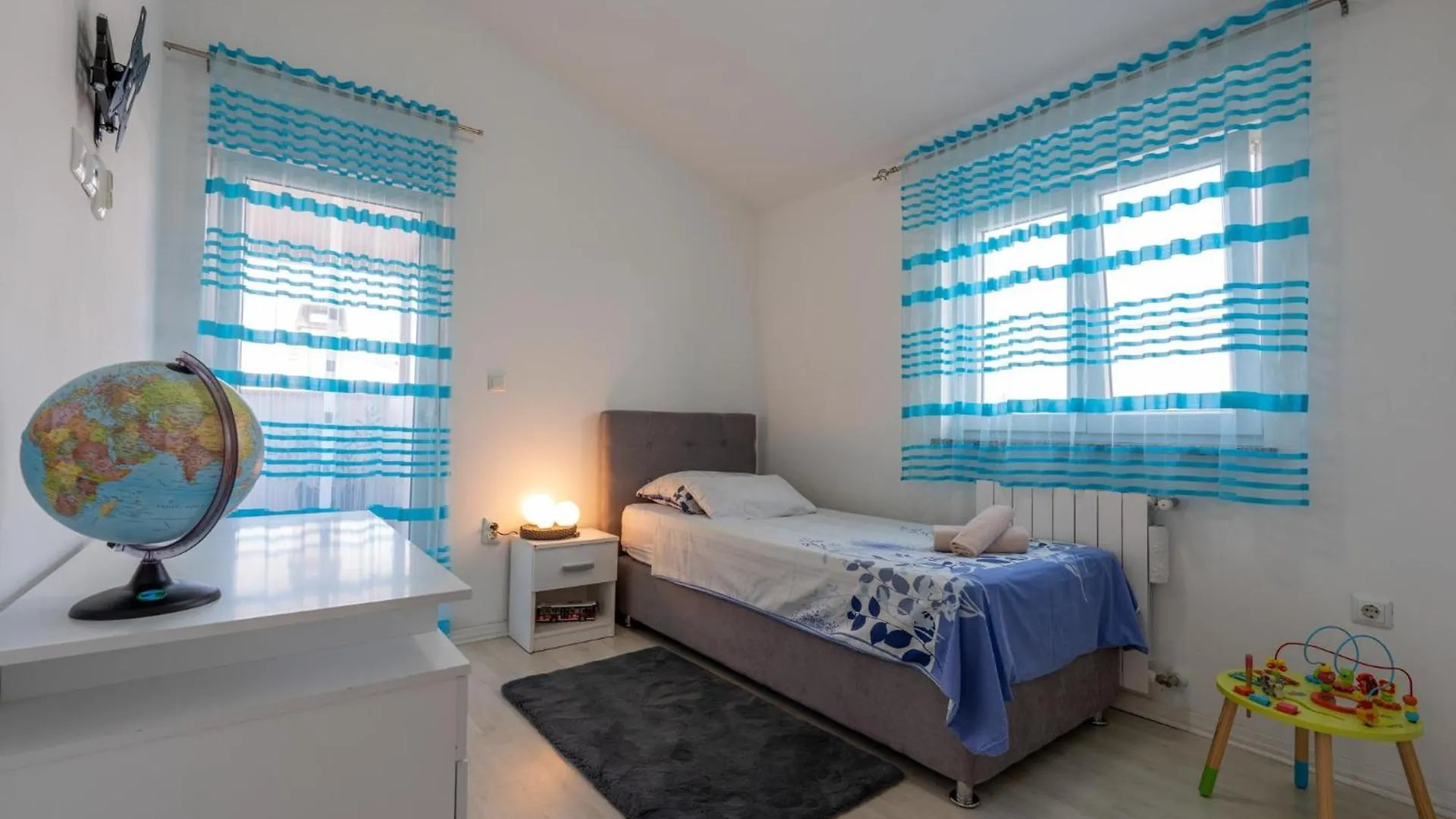 House Adeo With Private Pool, Pula Villa 0*,