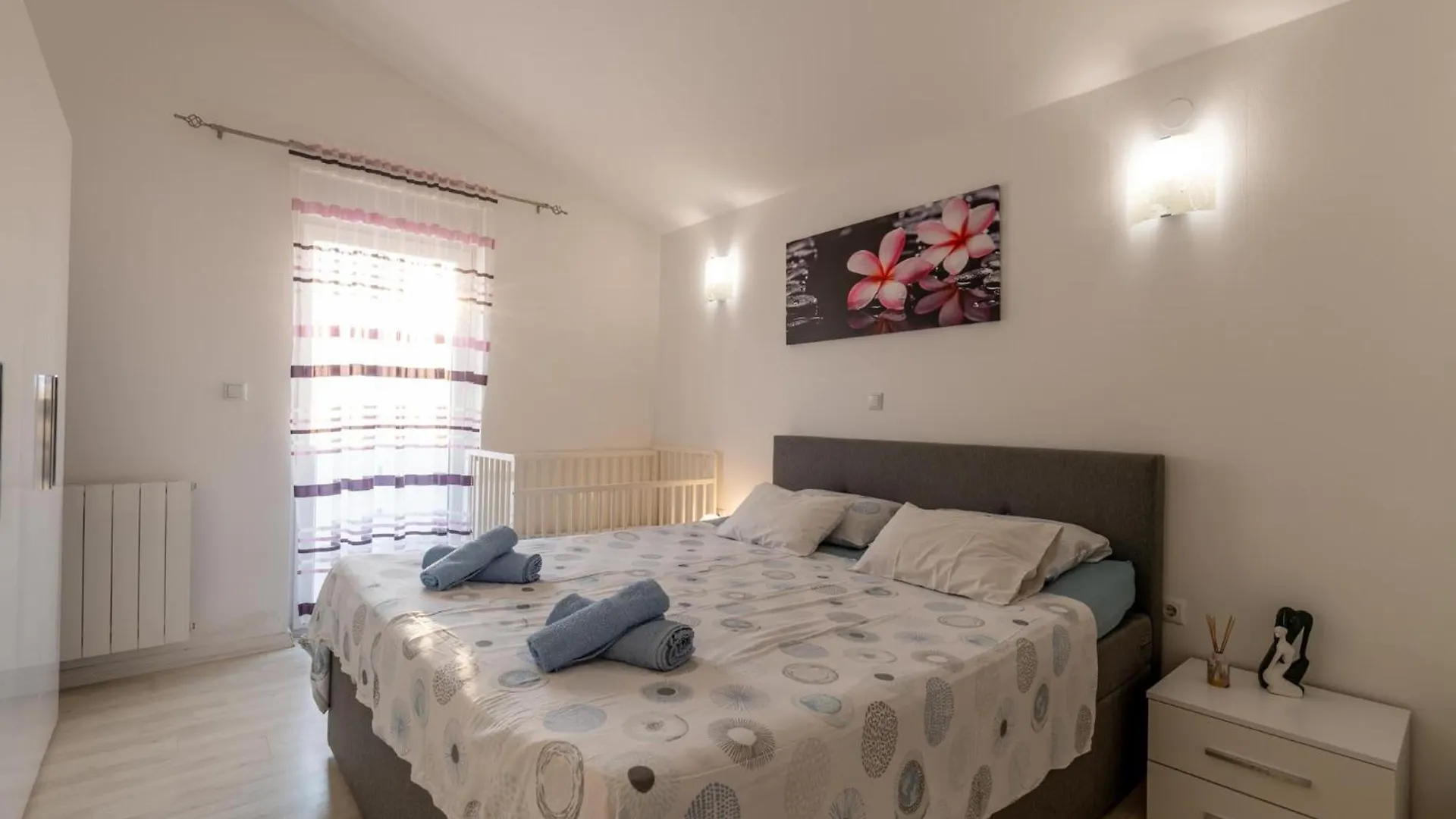 فيلا House Adeo With Private Pool, بولا فيلة